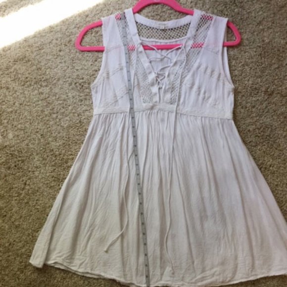 En Creme Lace Up Tunic Tank Size Small - Picture 5 of 5